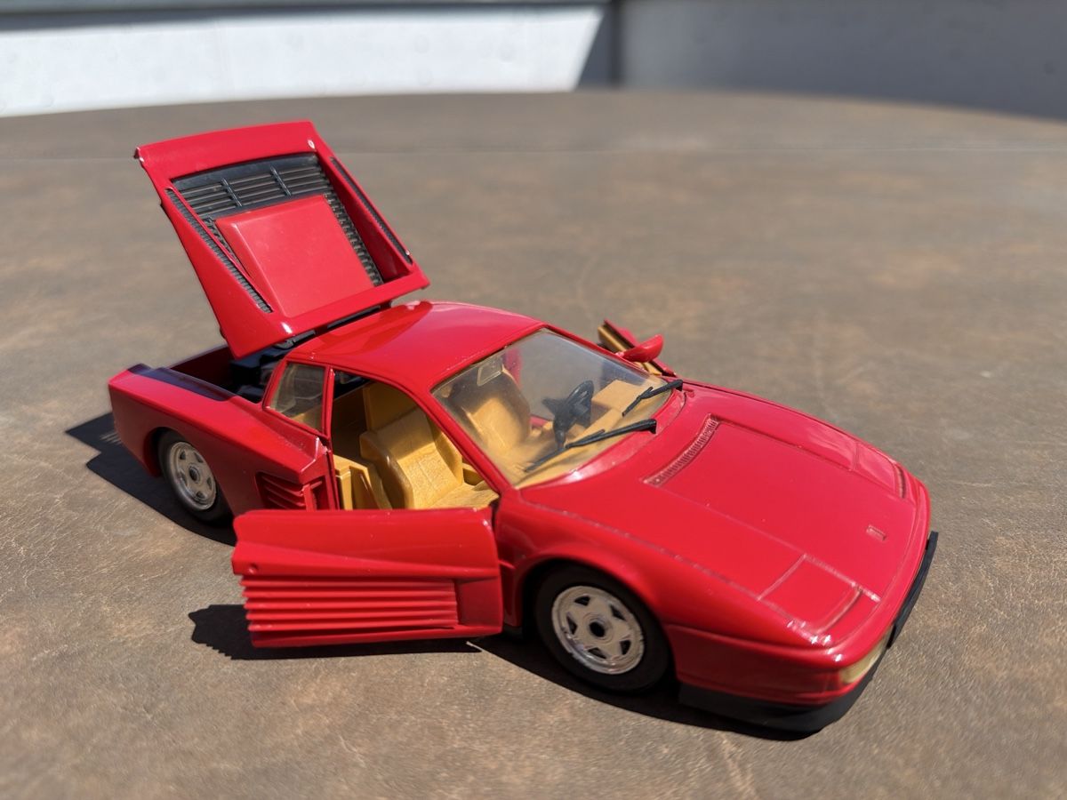Revell Voitures modèles: Ferrari Testarossa - 1/24 - Revell – D'occasion à Wolfwil par Rolex1 6