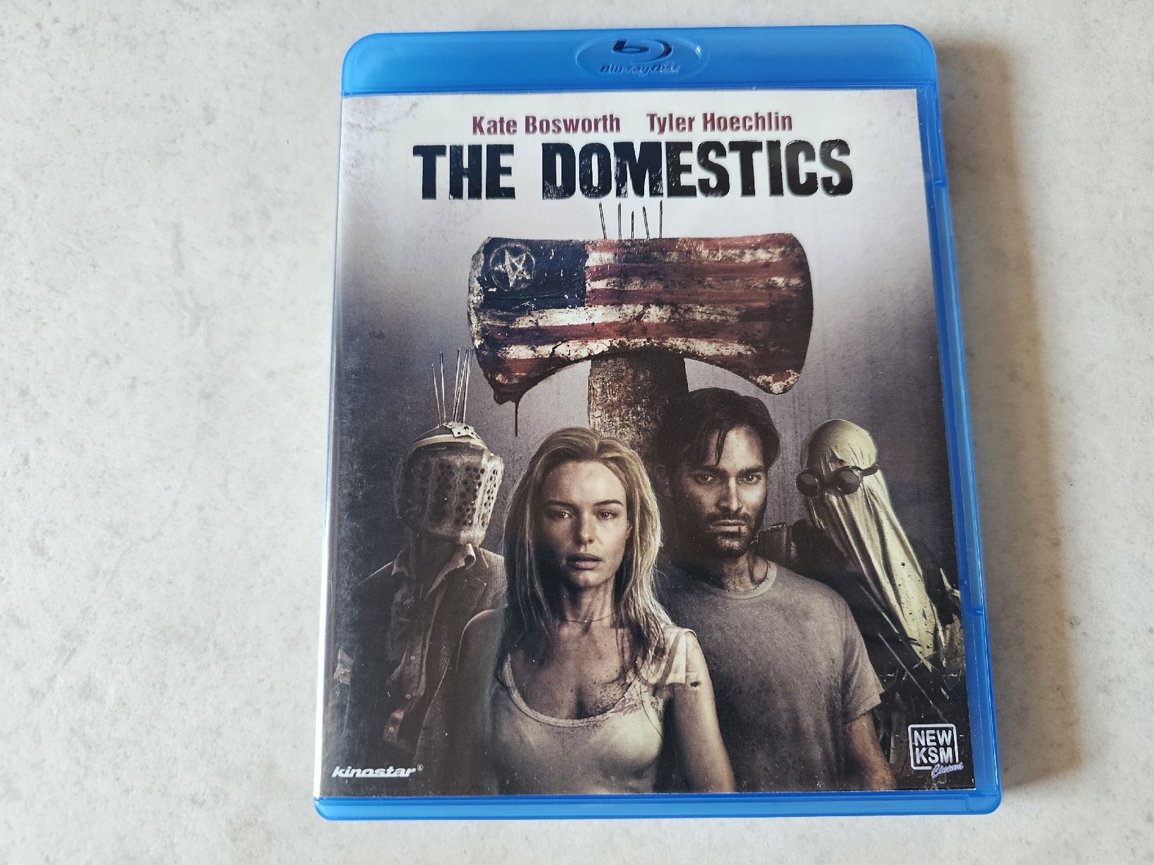 Alle DVDs: The Domestics  /  Bluray – Gebraucht aus Schneisingen von backstore24