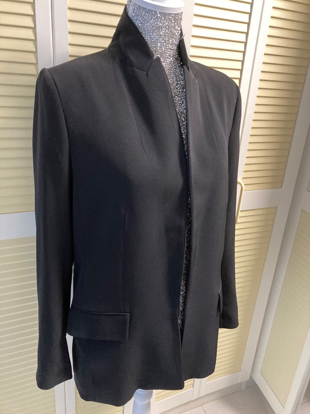 H&M Giacche: Blazer schwarz Gr. 38 H & M – Nuovo (secondo la descrizione) da Glattpark (Opfikon) venduto da Pangie 2
