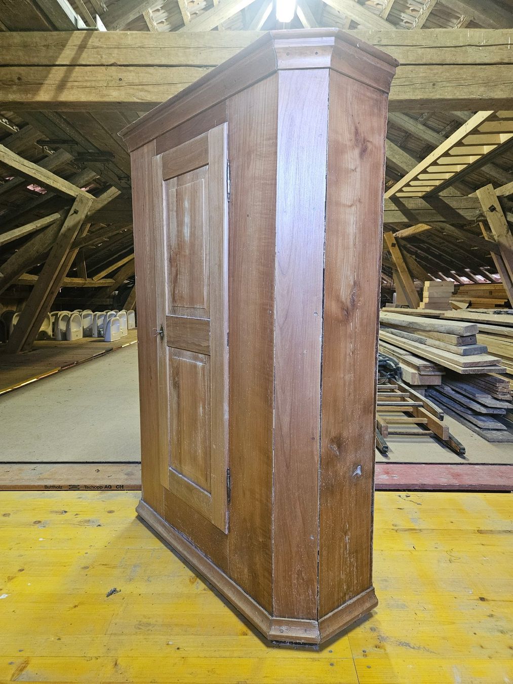 Armadi: Antiker Holzschrank Kirsche – Usato da St. Gallen venduto da barneys 7