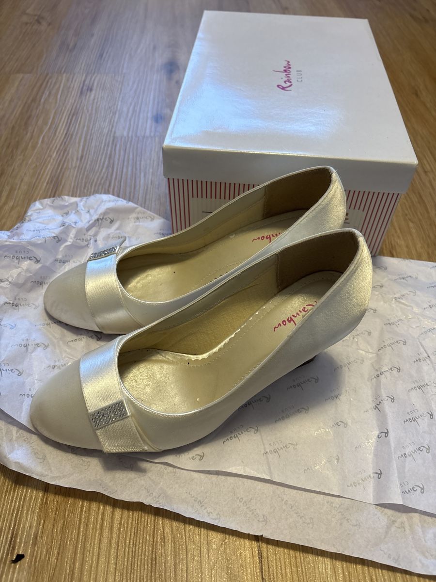 Rainbow Scarpe da donna: Hochzeitschuhe Rainbow 4/37 Ivory – Usato da Chur venduto da copino 4