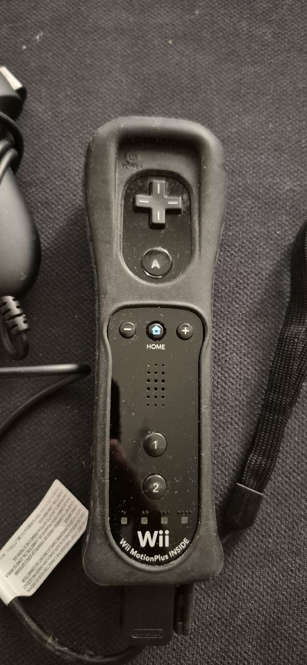 Nintendo Controller: WII CONTROLLER MANETTE NINTENDO NOIRE MOTION PLUS INSIDE – Usato da Grand-Lancy venduto da luc111 1