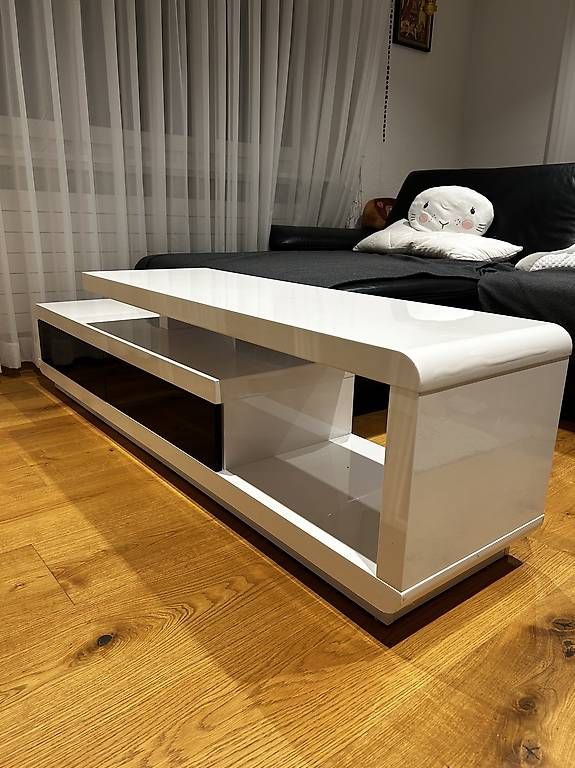 TV Möbel: TV Möbel – Gebraucht aus Berneck von zikz 1