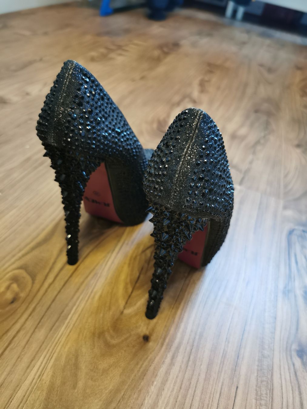 Scarpe da donna: Pumps, 35, Schwarz mit steine – Nuovo (secondo la descrizione) da Effretikon venduto da Movie99 2