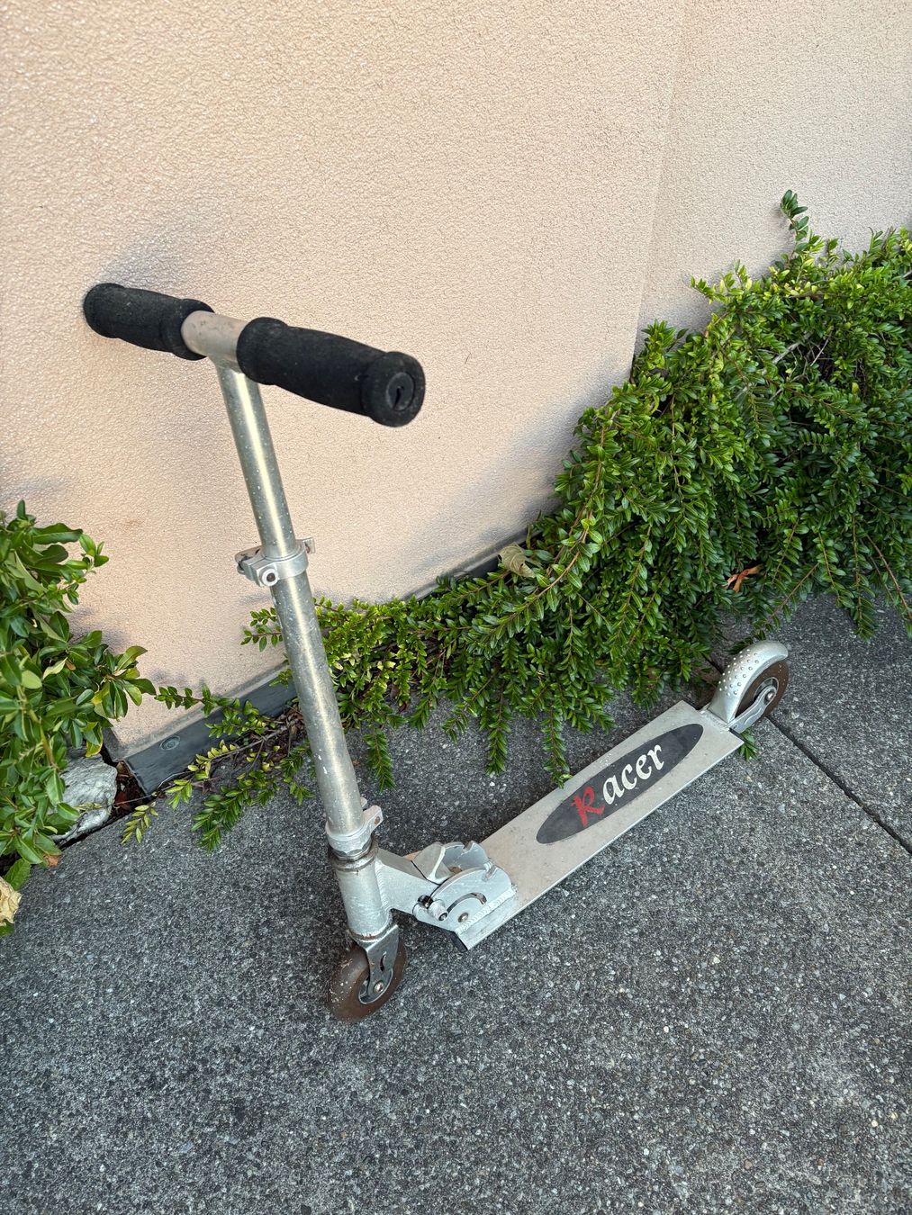 Kickboard: Racer Trottinett Silber – Usato da Schaffhausen venduto da Manuobelhofer