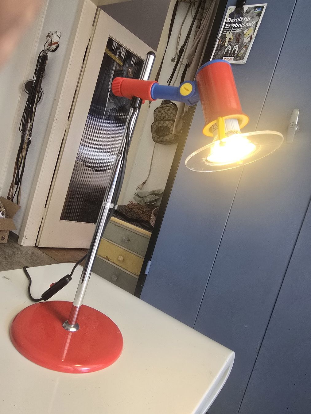 Lampade: Super coole Memphis Tischlampe – Usato da Biel/Bienne venduto da alexriveros2