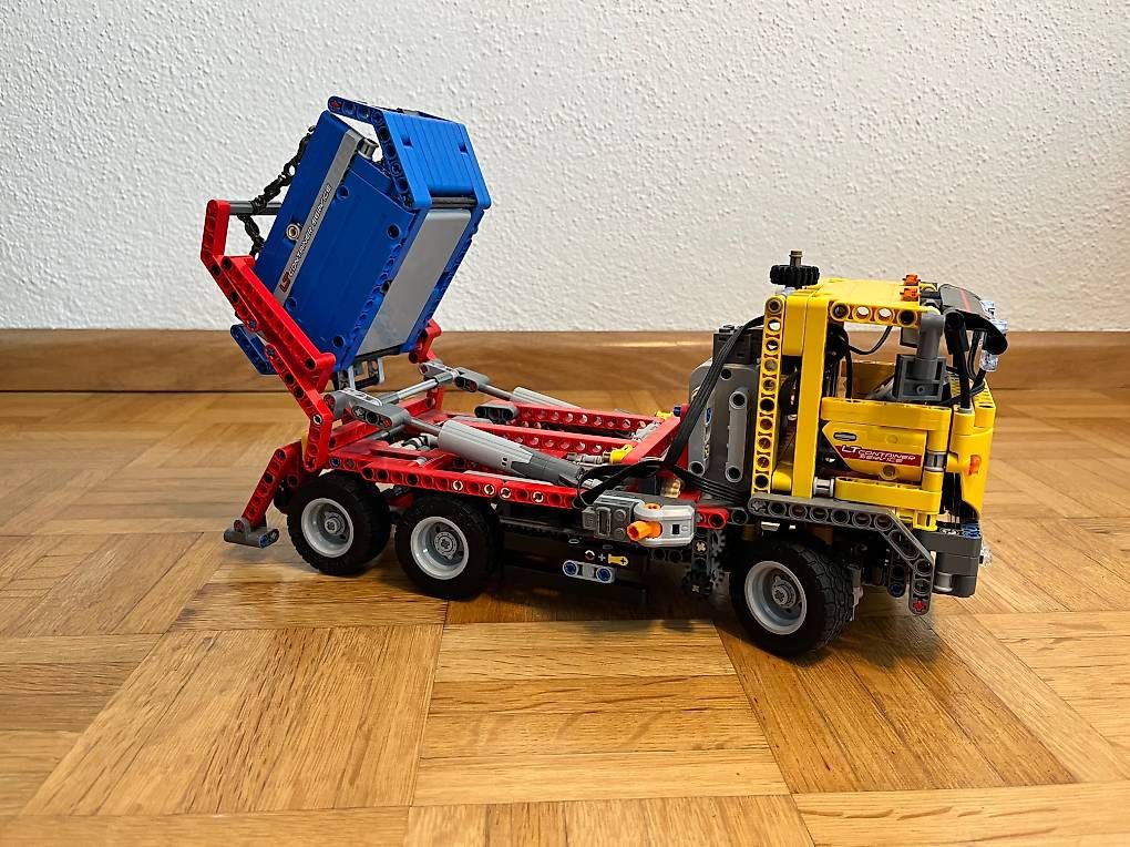 Kit di costruzioni: Lego Technic Lkw Muldenservice – Usato da Bassersdorf venduto da Anp7902 1