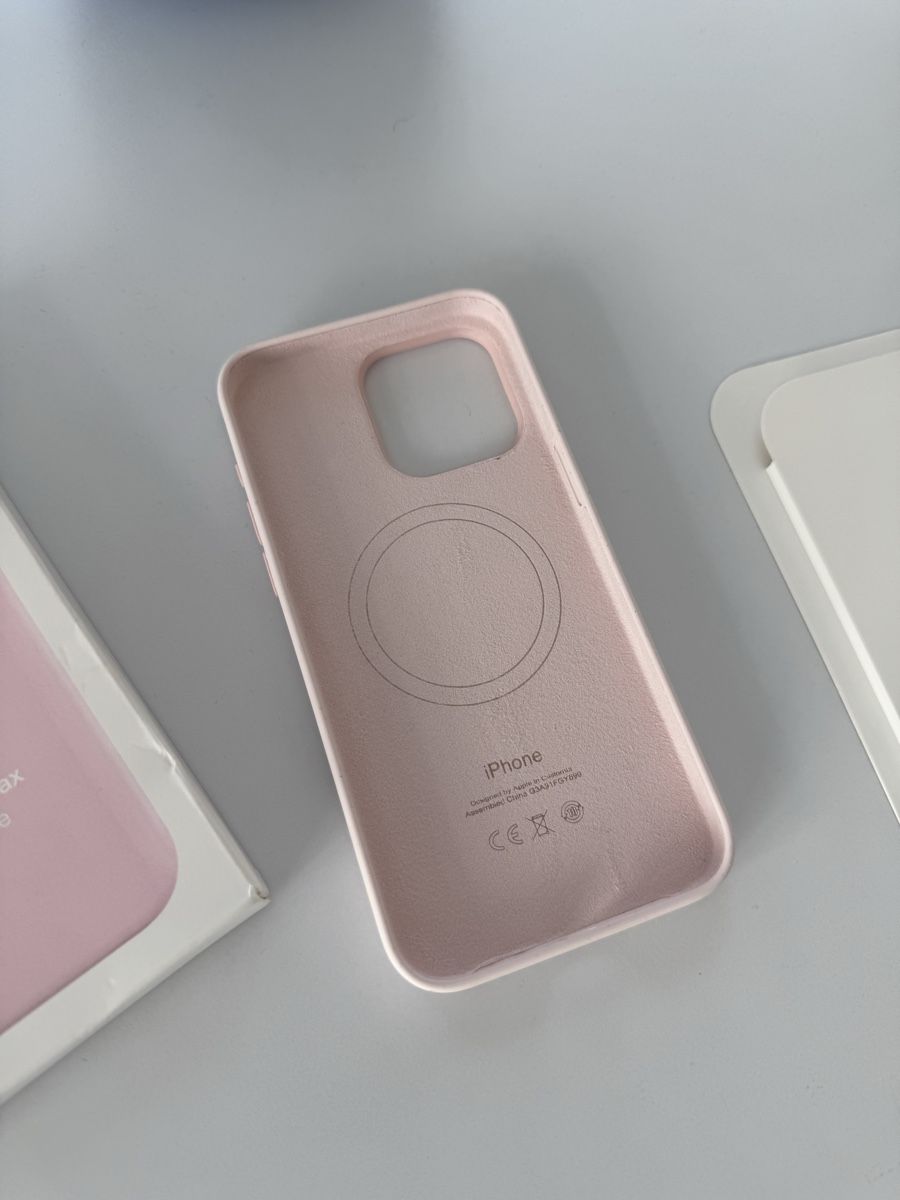 Apple Cover & Protezioni schermo: iPhone 15 Pro Max Silicone Case Pink – Usato da Zürich venduto da Fontana101 1