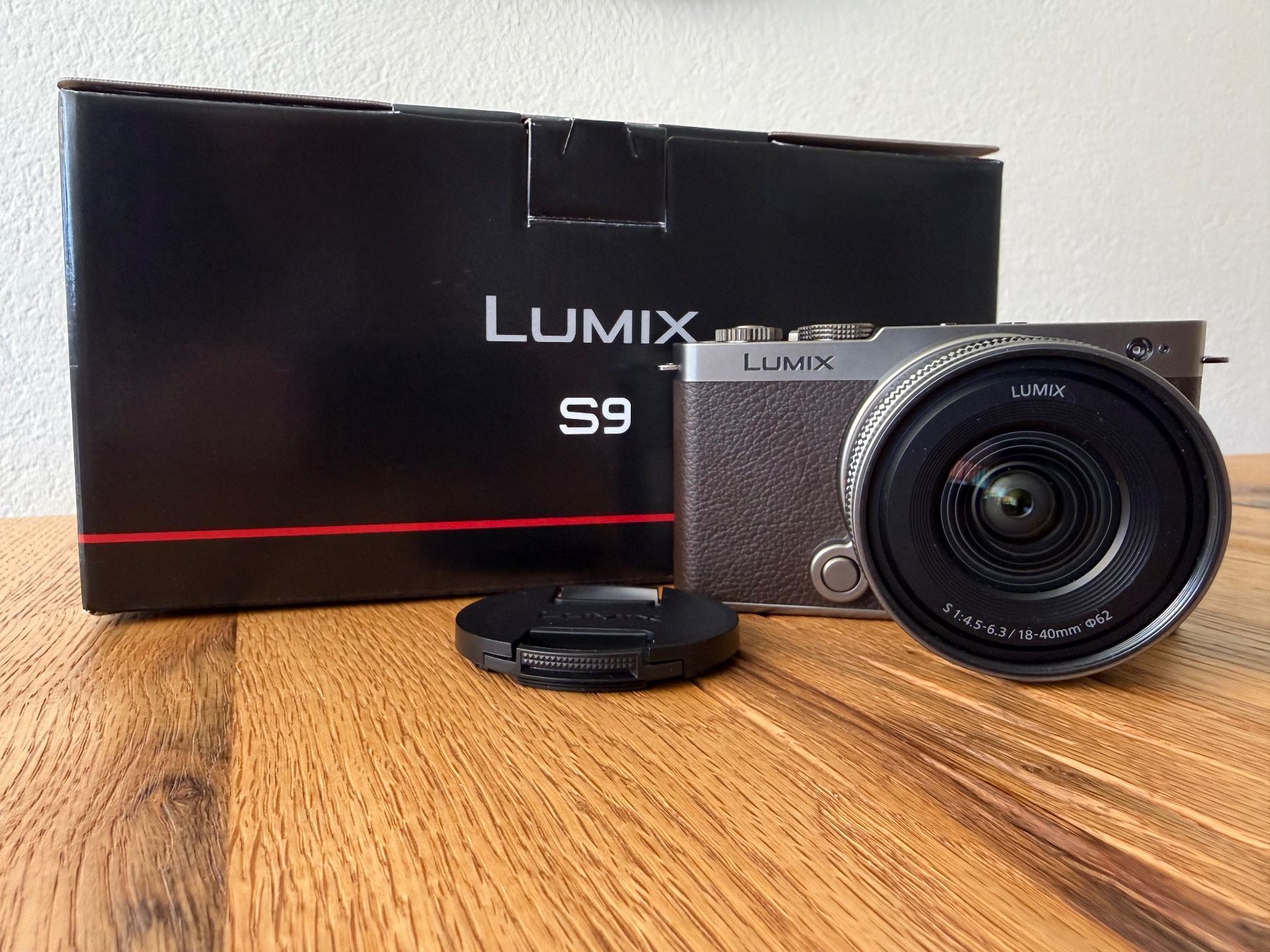 Panasonic Fotocamera: Panasonic Lumix S9 Titanium Gold Sonderedtition – Usato da Wallisellen venduto da Mike11mike 1