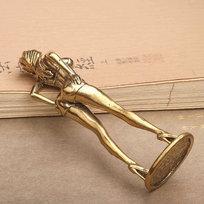 Statuette: Sexy Frau Figur aus Messing – Nuovo (secondo la descrizione) da Uerkheim venduto da Kaufoption 2