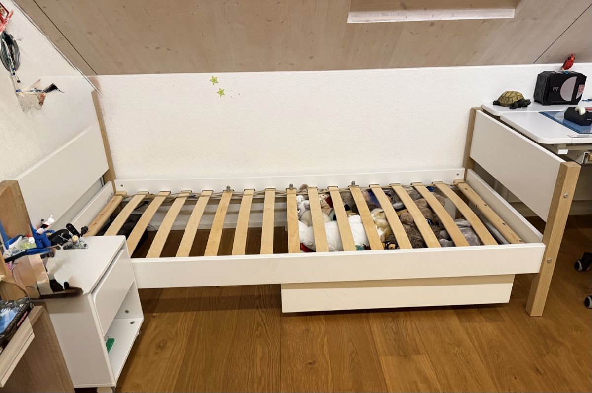 Flexa Lits: Flexa Bett – D'occasion à Nänikon par bonnie82