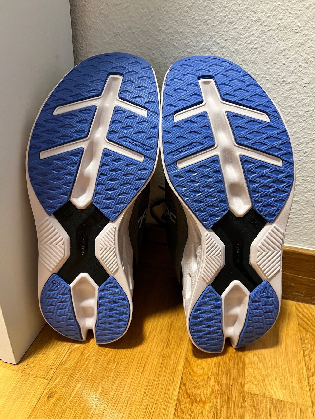 On Chaussures hommes: On - Cloudeclipse 1 Running shoes – Neuf (Voir description) à Olten par akosdrummer 2
