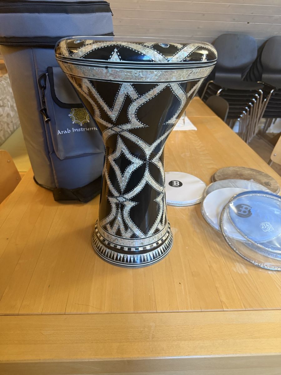 Strumenti musicali: arabic darbuka Neuzustand – Usato da stallikon venduto da Guetze1990 1