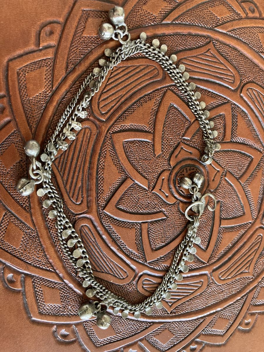 Catenine: Fusskette mit Glöckchen – Usato da Baden venduto da Garofalo90