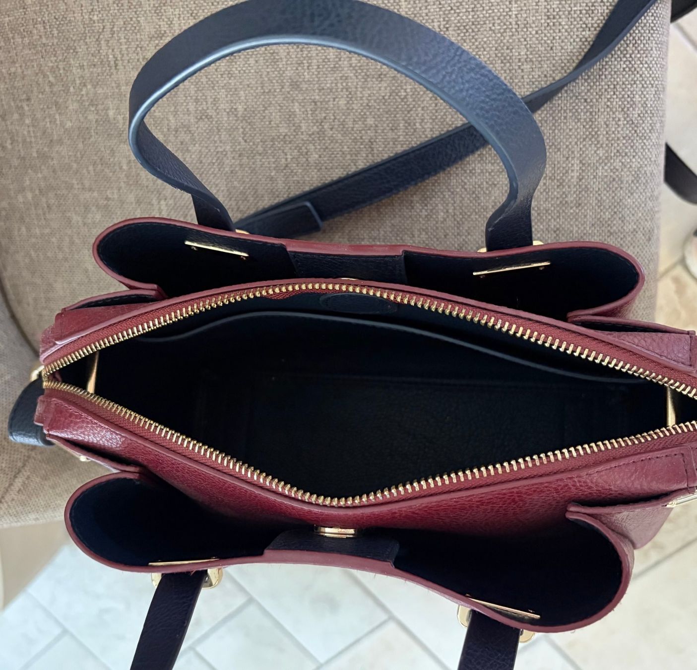 Tommy Hilfiger Taschen für Damen: Original Tommy Hilfiger Ledertasche – Gebraucht aus Büttikon AG von gluschtig 2