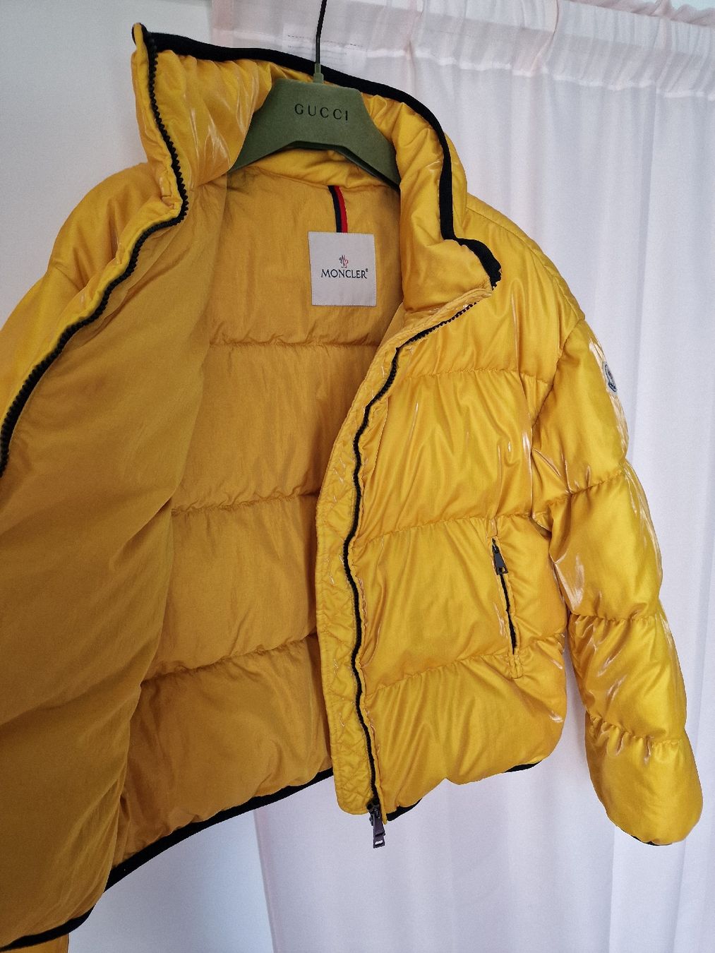 Moncler Giacche: Doudoune Moncler – Nuovo (secondo la descrizione) da Yverdon-les-Bains venduto da Ed9lude 9