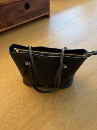 Handtasche