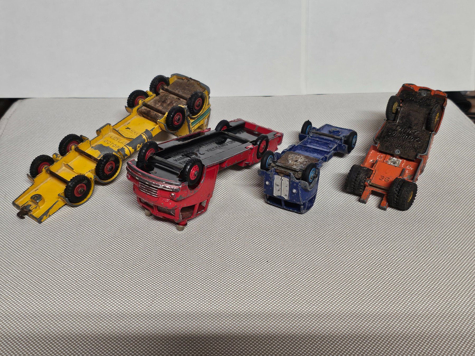 Dinky Toys Modellautos: Dinky 4 LKW's – Gebraucht aus Starrkirch-Wil von easygo13 2