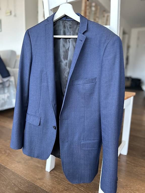 Jacken: Zwei Blaser / Sakko Gr 46 Ultraslim – Gebraucht aus steffisburg von stefanruoff