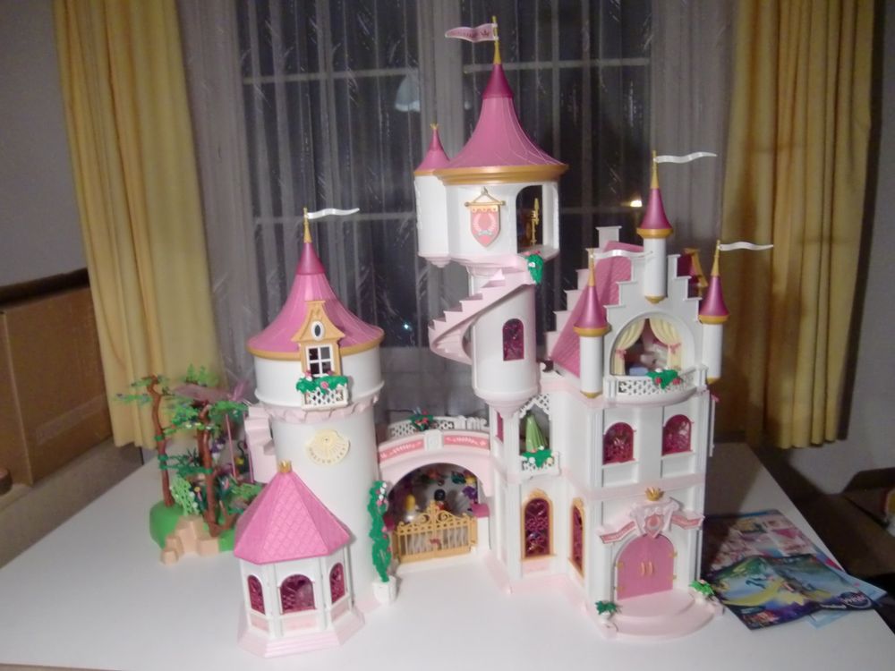 playmobil schloss mit einrichtung