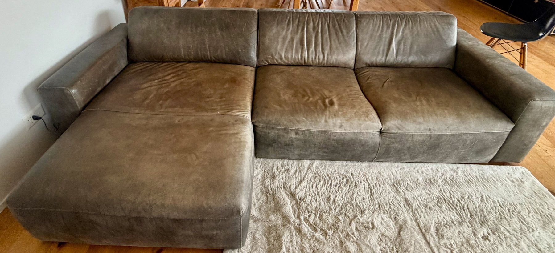 Divani: Ledersofa mit Récamiere – Usato da Bubikon venduto da ro13wi 2