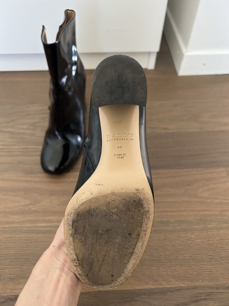 Bally Damenschuhe: Bally boots size 38 leather – Gebraucht aus Epalinges von kat_lyp6 2