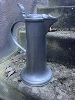 Zinnkrug mit Deckel 