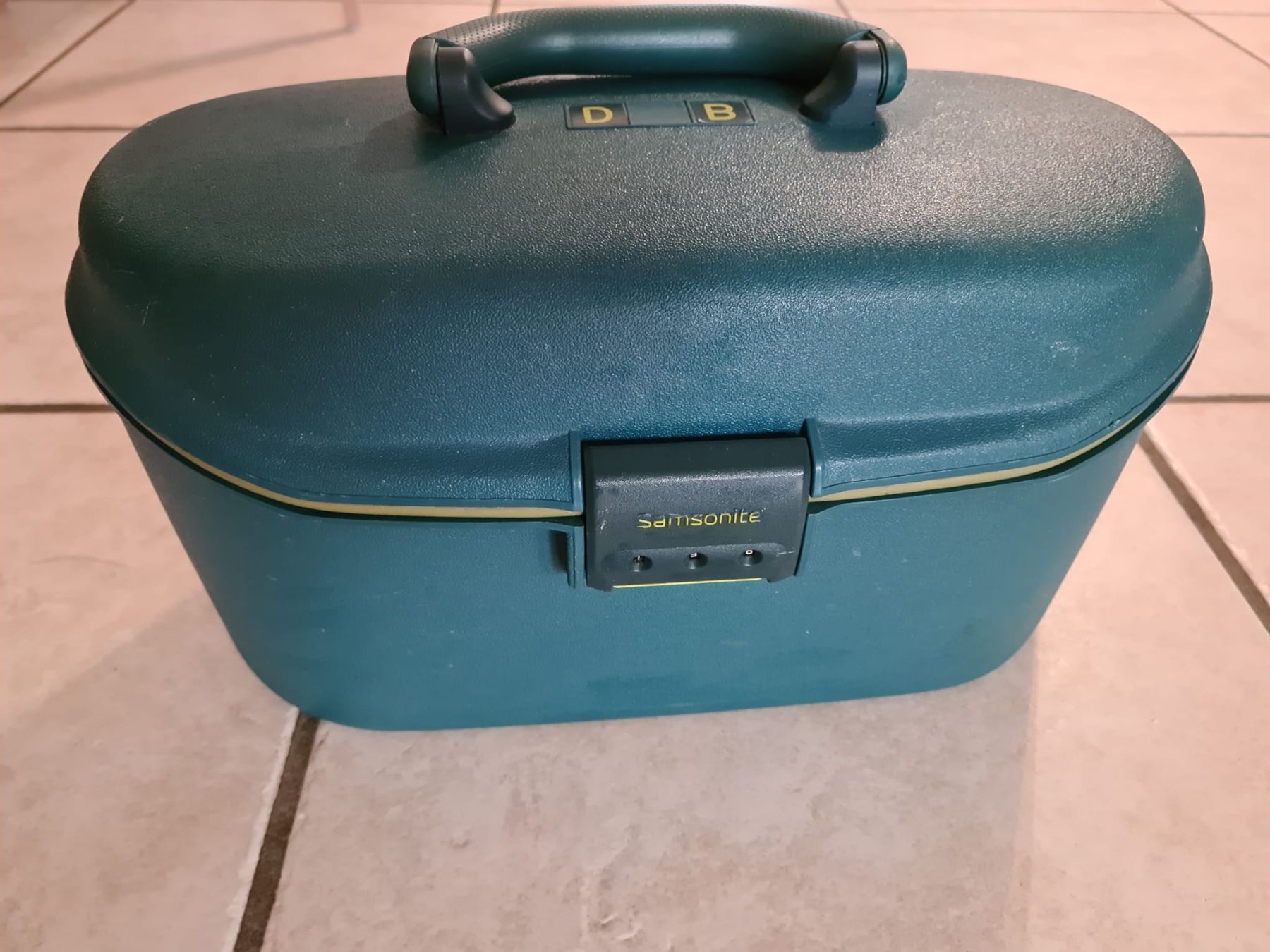 Samsonite Sonstige Reisekoffer & Reisetaschen: Samsonite Koffer und Beauty Case – Gebraucht aus Dörflingen von  6