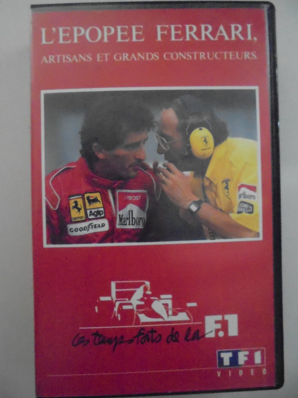 Tutti i VHS: l'épopée Ferrari, artisans et grands constructeurs / VHS – Usato da Eclépens venduto da Consuelo