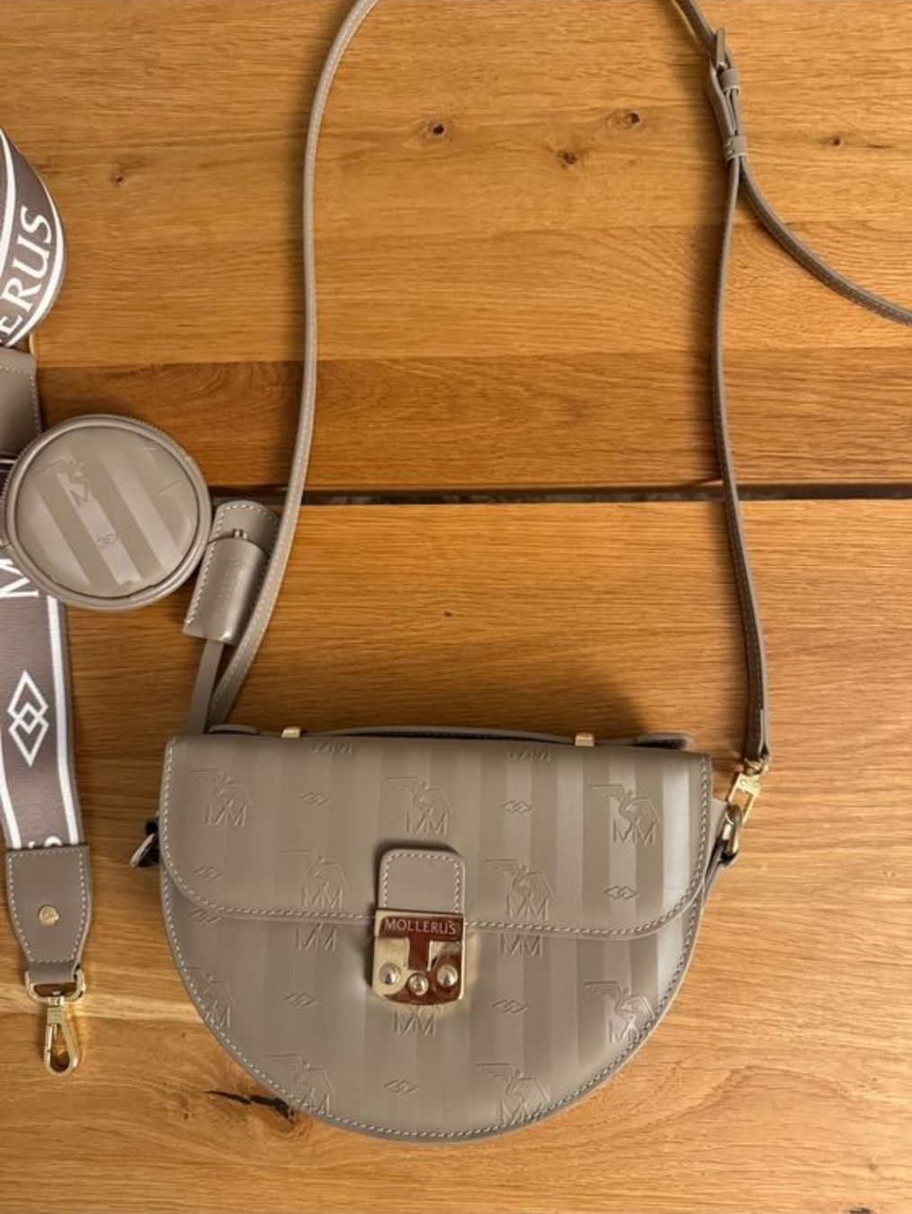 Borse da donna: Mollerus Tasche + Accessoire  – Usato da Weiach venduto da Vin_tage 5