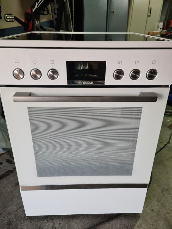 Elektroherd mit Backofen NEU (Bosch) | Kaufen auf Ricardo