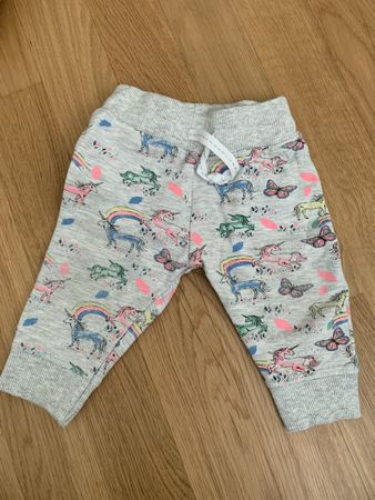 Staccato Hose Kinder Grösse 68 Einhorn Motiv hellgrau