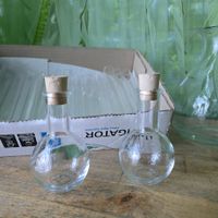 Glasröhrchen Reagenz Gläser und Glasflaschen