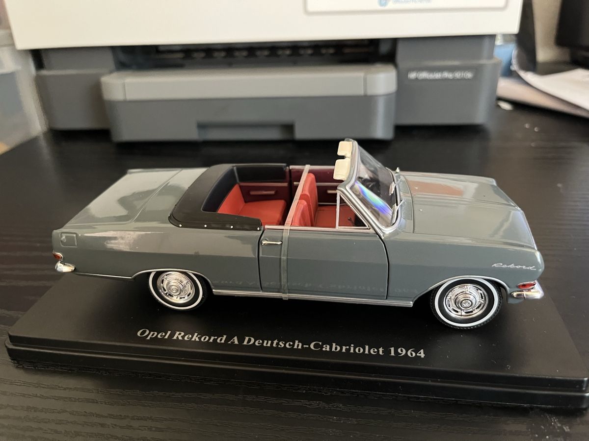 Opel Modellini d'auto: Opel Rekord Cabriolet.  1:24 – Nuovo (secondo la descrizione) da Rümlang venduto da Papamoll4 6