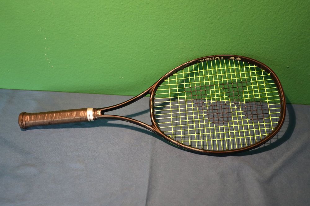 Tennis Racket Yonex Regna 98 ( G2 310g) | Acheter sur Ricardo