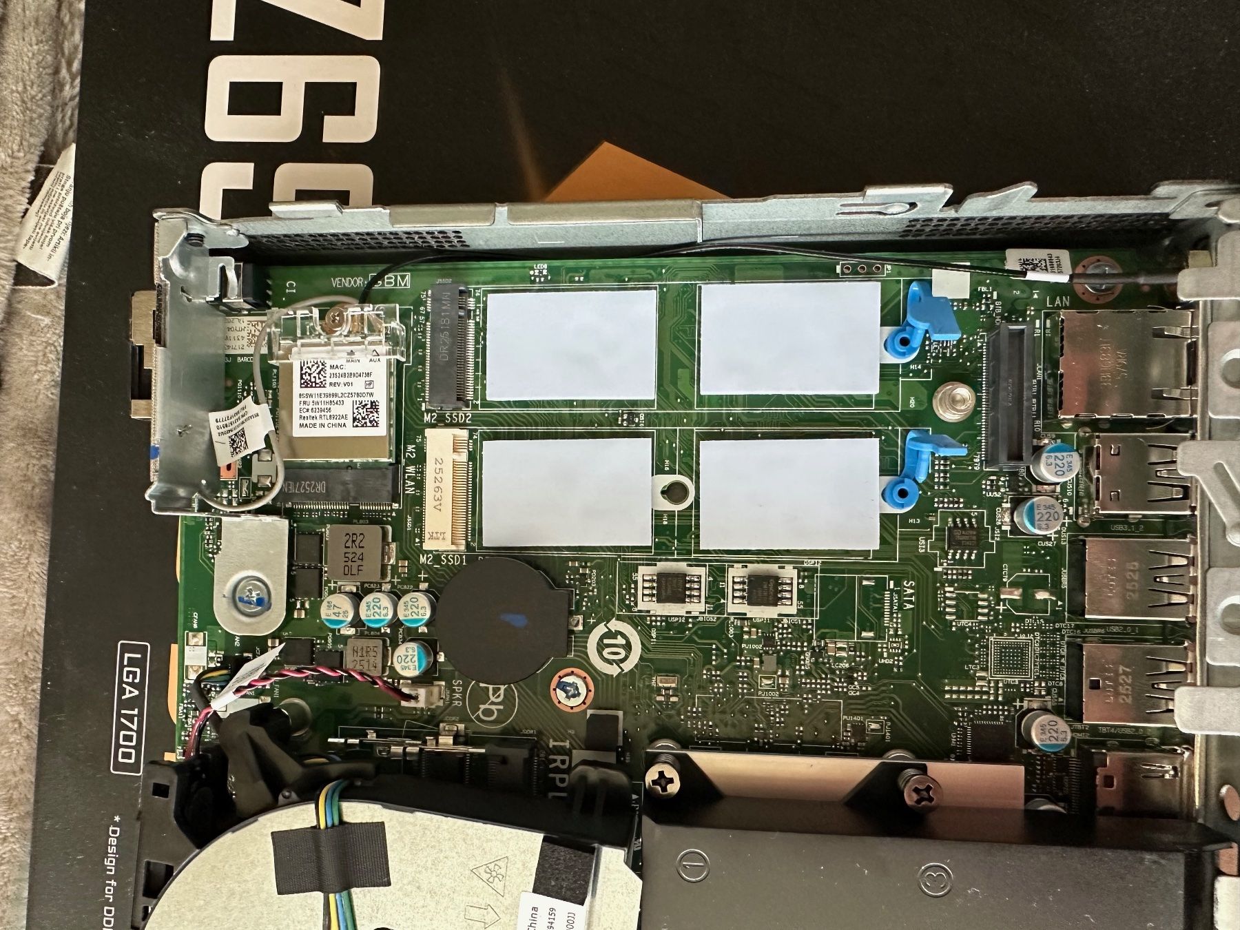 Lenovo PC: Lenovo ThinkCentre neo 50q Gen 5 Barebone Tiny PC – Nuovo (secondo la descrizione) da Bern venduto da stralex 5