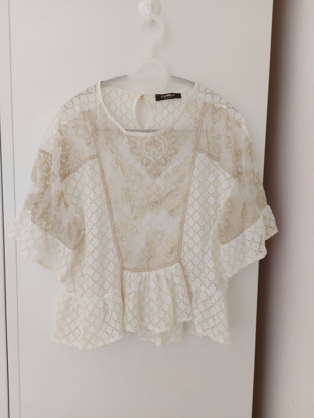 Camicette: Blouse marque italienne de luxe, à volants – Nuovo (secondo la descrizione) da Le Mont-Pèlerin venduto da jux_x96b