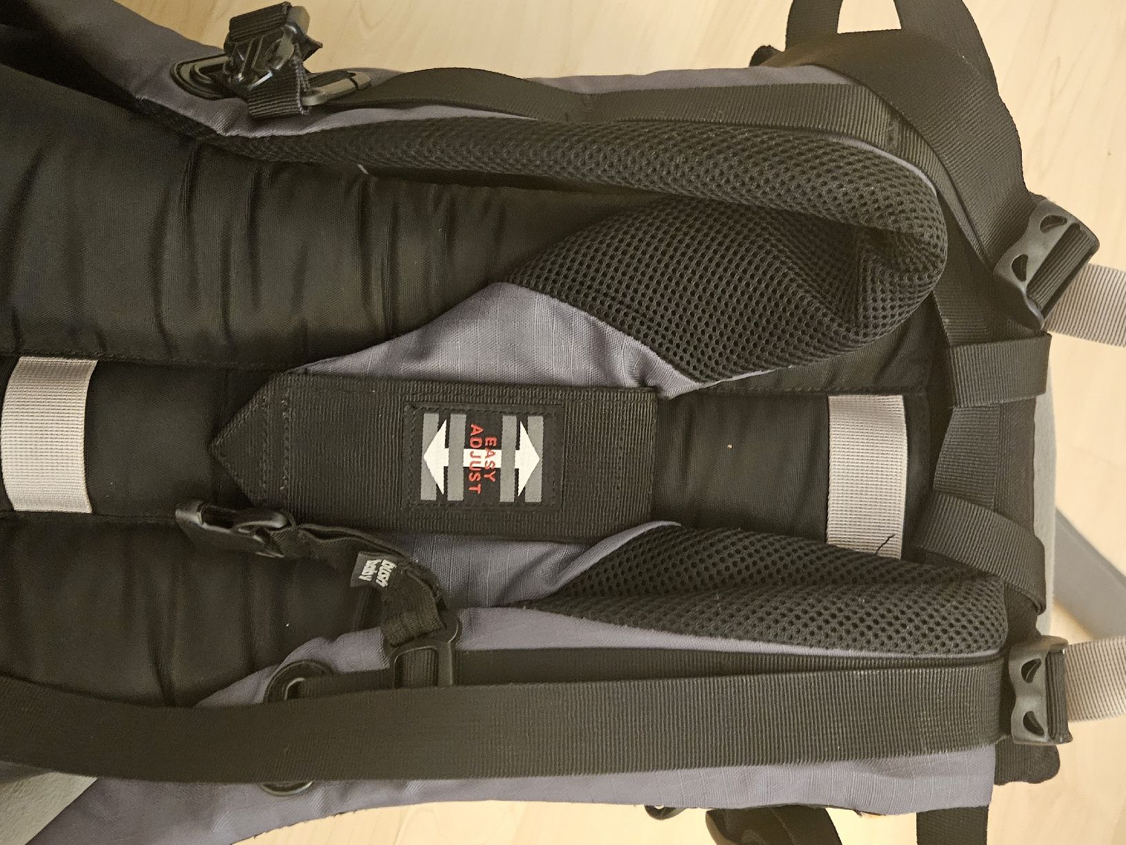 Sacs à dos: Kindertrage Rücksack – D'occasion à Jonen par Airspeed 3