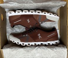 ON Schuhe G 44.5