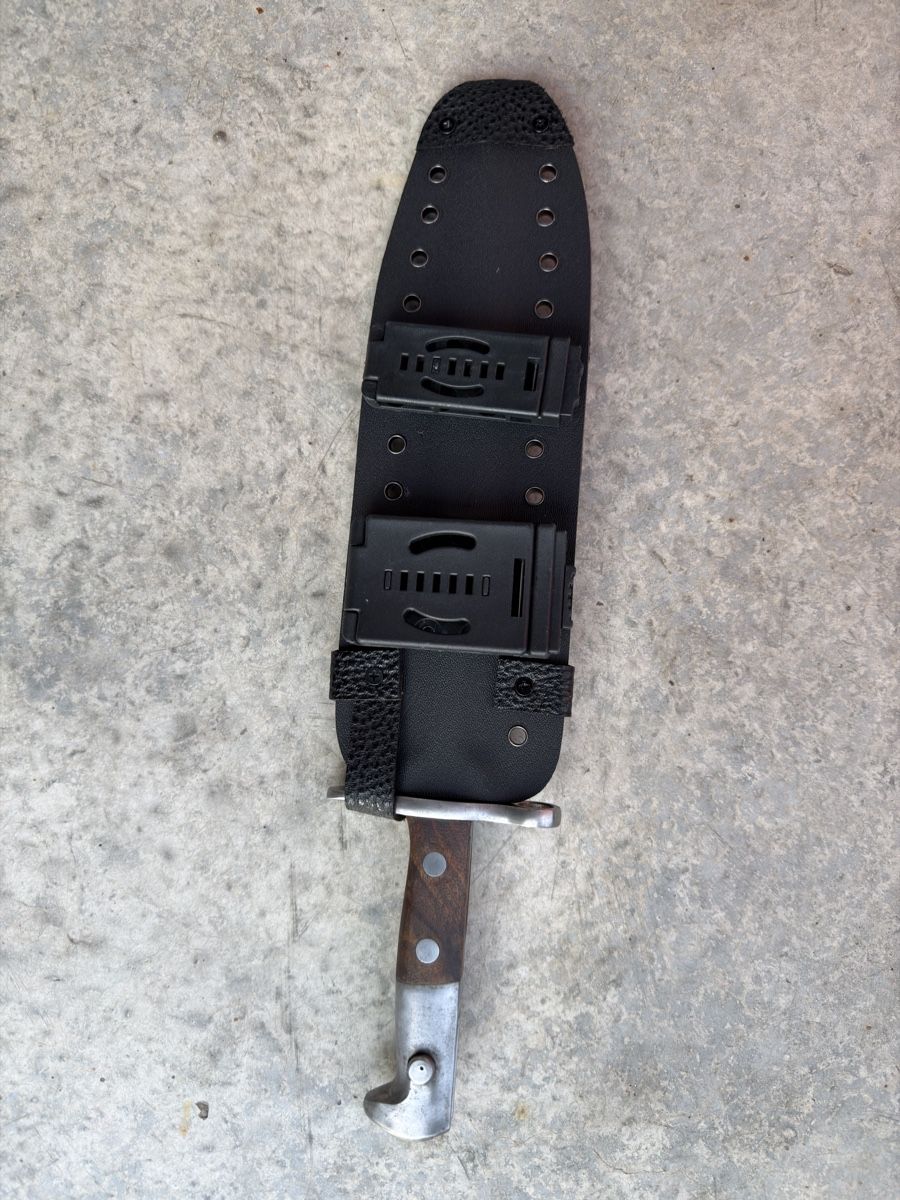 Couteaux militaires: M9 Bajonett mit Custom Kydex-Scheide & Horizontal Carry – D'occasion à Reinach AG par Rousseau_J 3