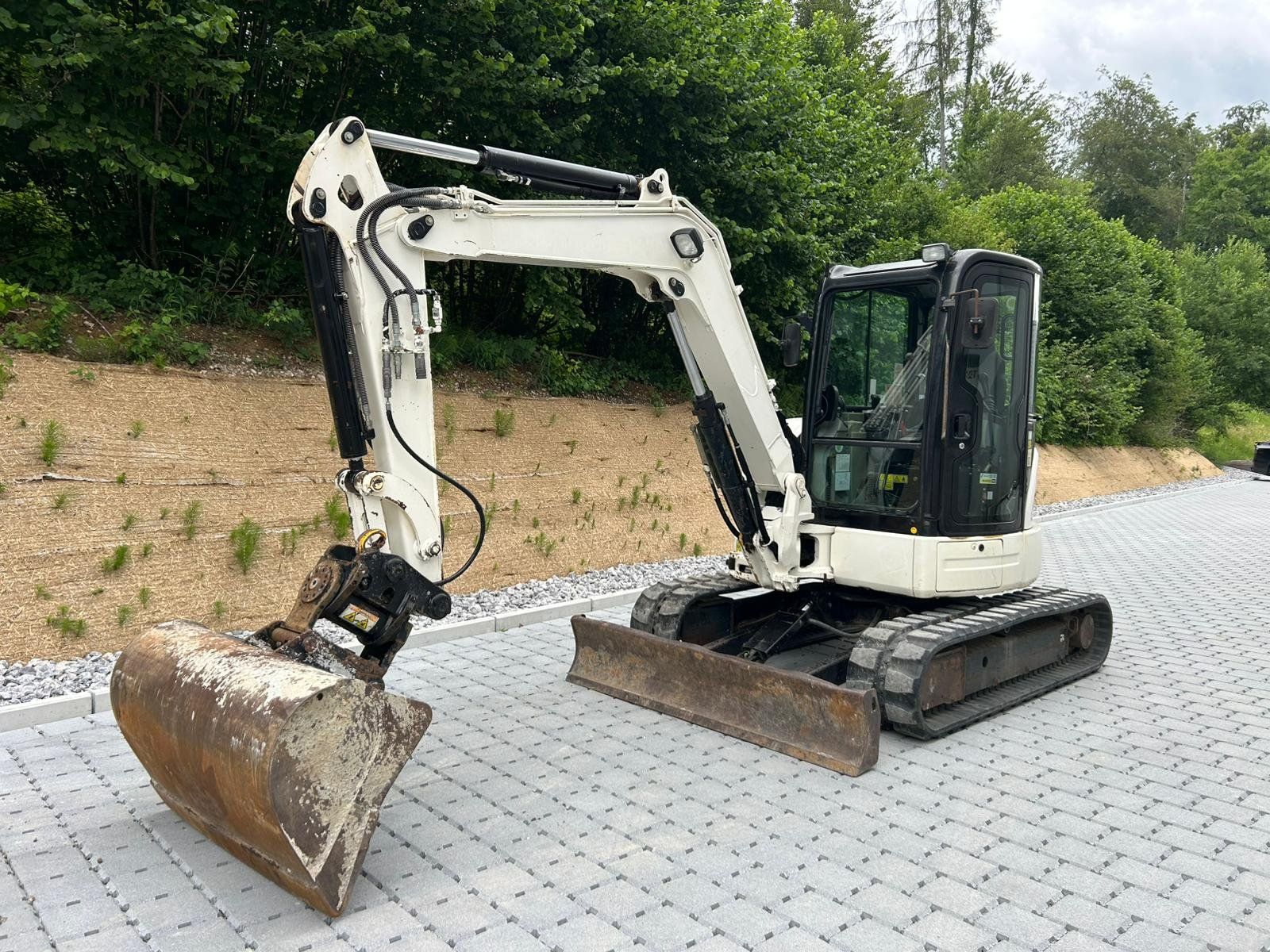 Caterpillar Escavatori: Cat 305.5D, Bagger, Raupenbagger, Cat – Usato da Jona venduto da tsbm2 2