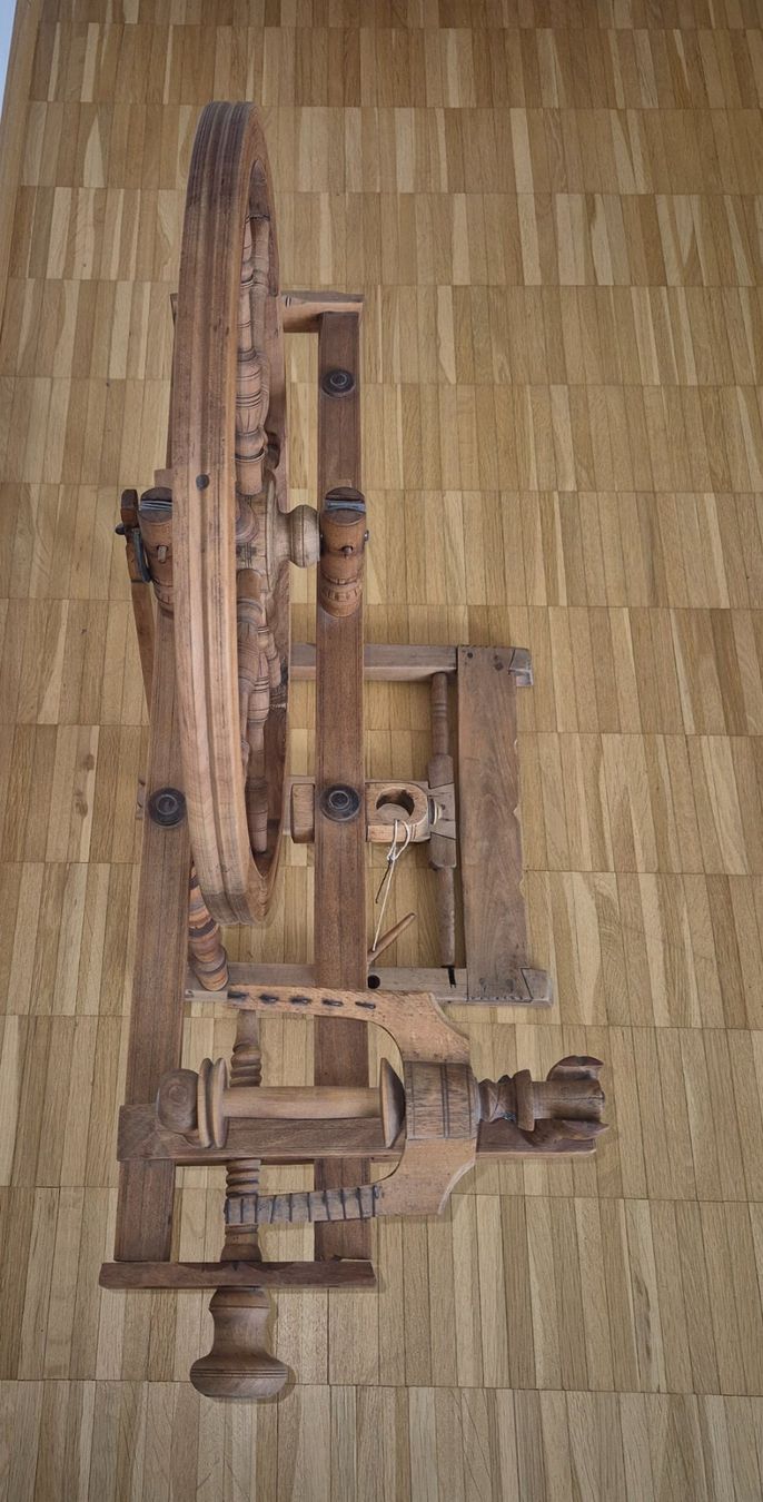 Ruote per filare: Spinnrad aus dem 19 Jh. – Usato da Aesch BL venduto da r_a_mlg9 1
