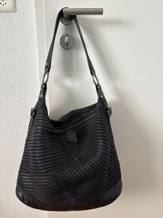 Grand sac à main cuir noir