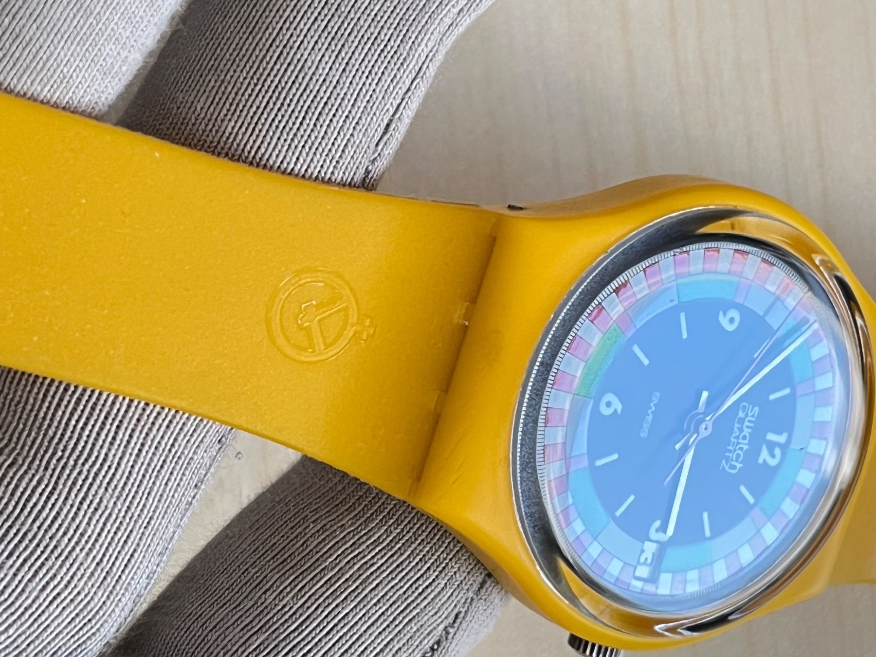 Swatch Orologi: Swatch Uhr, Vintage 1984, Gelb – Usato da Grenchen venduto da chththl 5