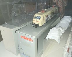 Märklin 37352 Locomotive BR152 DB, HO digital,"Comme Neuve"