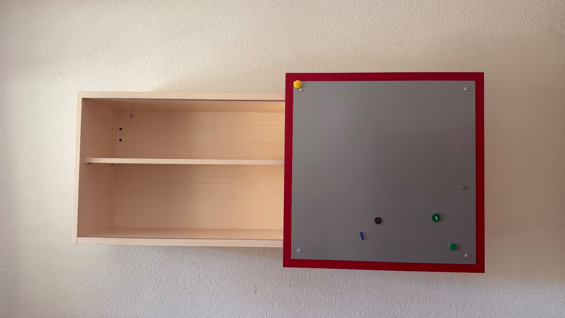 Pfister Regale: Hängeschrank – Gebraucht aus Bülach von lar.rech