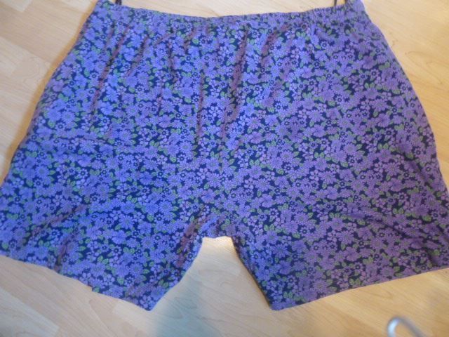 Pantalons: Bermuda/Shorts Gr. 64 Baumwolle – D'occasion à Hinwil par Glasperlen 2