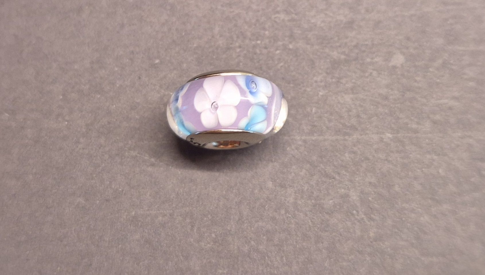 Anhänger: Silber Charm Kugel blume +Garantie – Neu (gemäss Beschreibung) aus Rotkreuz von Carbone_Bijou-Shop