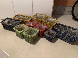 10 bunte Blumentöpfe Übertopf Flechtkorb Körbe Set Vintag...