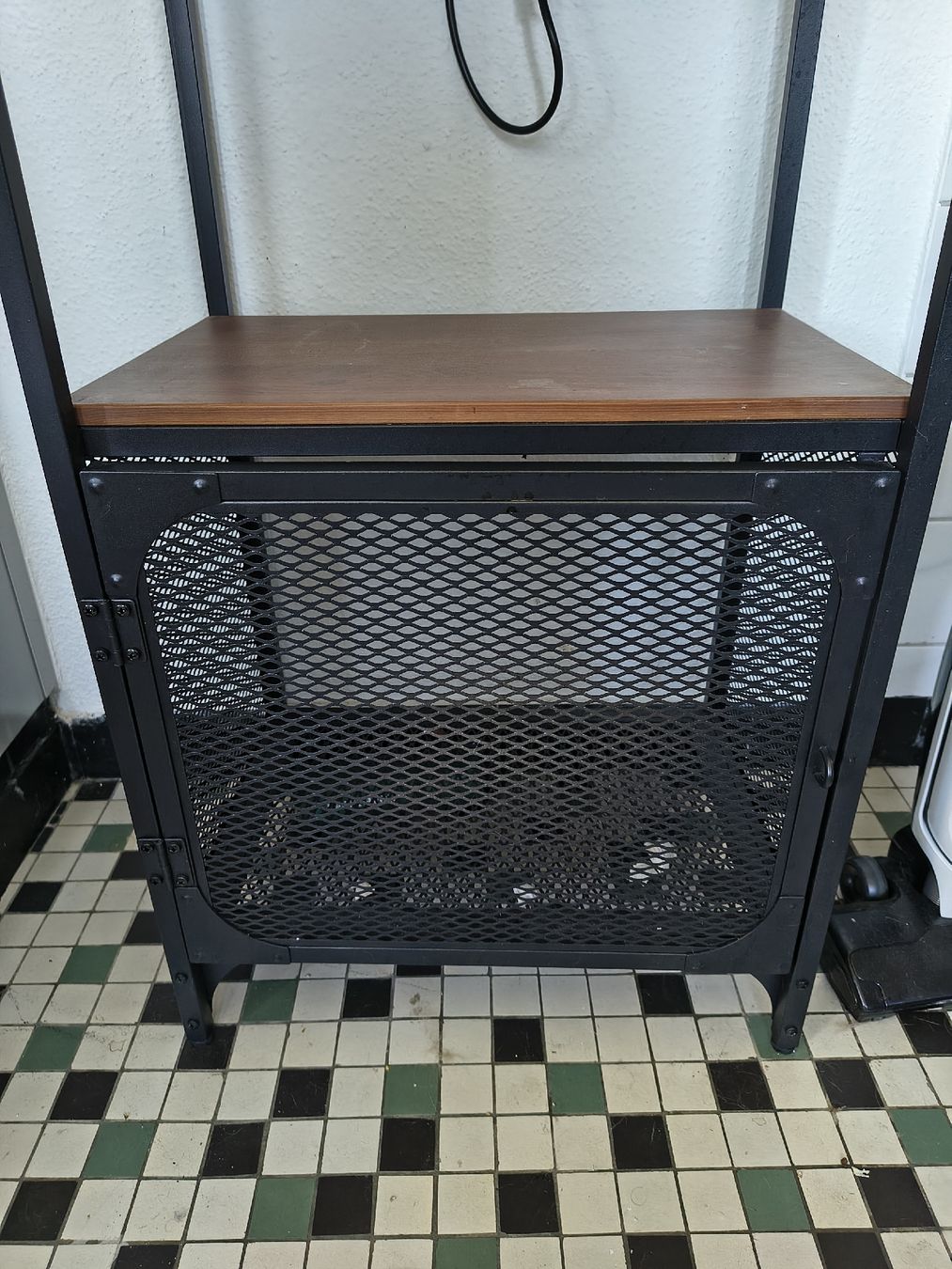 Ikea Tavoli: Coffee Side Table with Shelves – Usato da Dübendorf venduto da jai_g72w 1